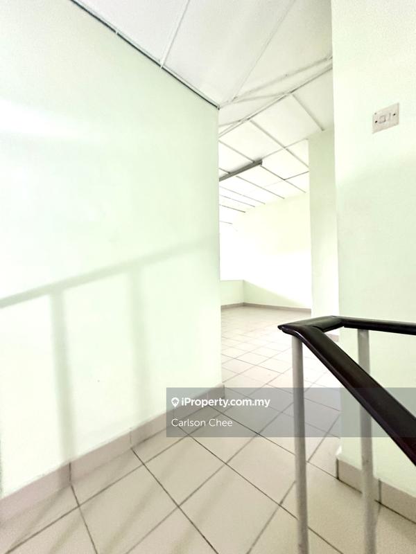 1.5-storey Terraced House for Sale in Usj 2, Subang Jaya by Carlson Chee - iProperty.com.my