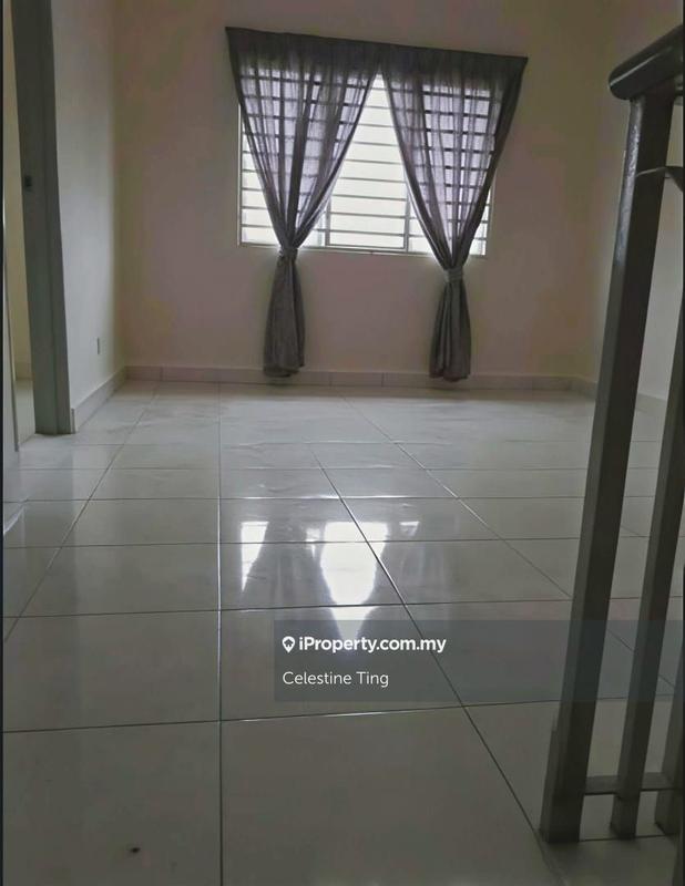 Rumah Berkembar untuk Dijual di Taman Tasik Semenyih, Semenyih oleh Celestine Ting - iProperty.com.my