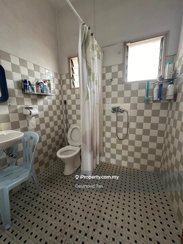 Bungalow House for Sale in Seksyen 14, Petaling Jaya by Desmond Tan - iProperty.com.my