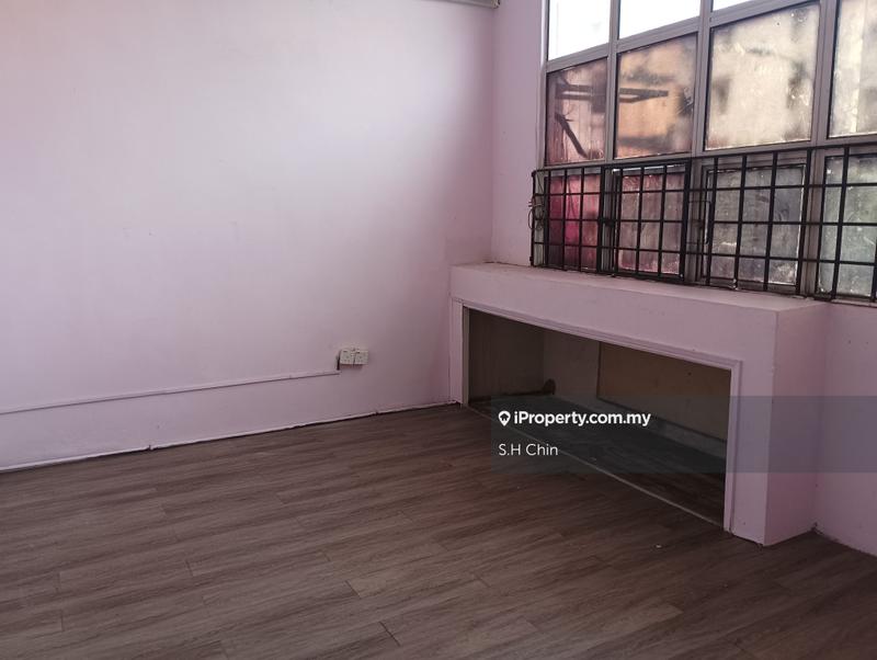 Shop-Office for Sale in xp5xq, Ampang by S.H Chin - iProperty.com.my