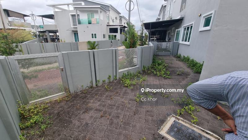 Rumah Berangkai 2 Tingkat untuk Dijual di Kg Laut, Kuala Terengganu oleh CC Khor - iProperty.com.my