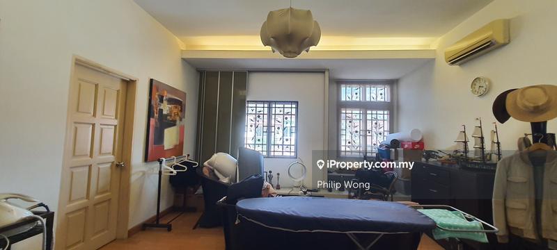 Rumah Berkembar untuk Dijual di Taman Equine, Seri Kembangan oleh Philip Wong - iProperty.com.my
