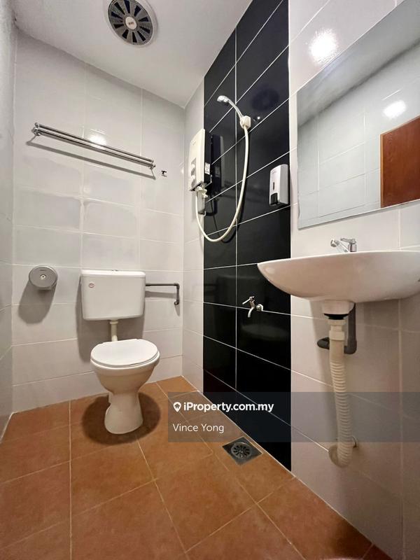 Rumah Berangkai 2 Tingkat untuk Disewa di Plaza Pelangi, Johor Bahru oleh Vince Yong - iProperty.com.my