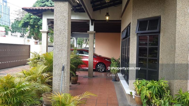 Rumah Berkembar untuk Dijual di Seksyen 22, Damansara Jaya, Petaling Jaya oleh Celia Chew - iProperty.com.my