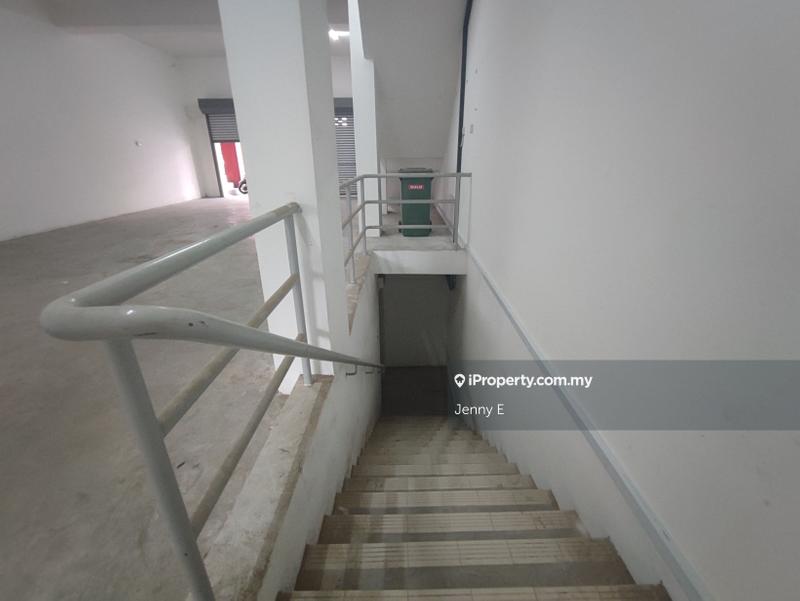 Shop for Sale in Taman Bukit Serdang, Seri Kembangan, Seri Kembangan by Jenny E - iProperty.com.my