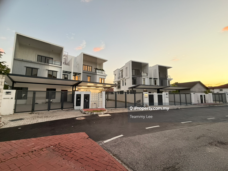 Rumah Berkembar untuk Dijual di Taman Ikhlas, Bandar Sungai Long oleh Teammy Lee - iProperty.com.my