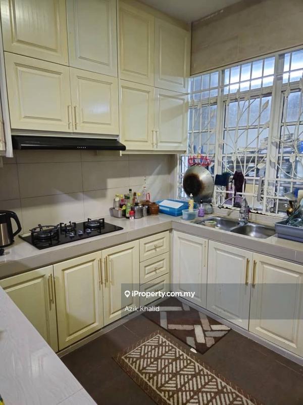 Bungalow House for Sale in Taman Pinggiran Putra, Seri Kembangan by Azik Khalid - iProperty.com.my