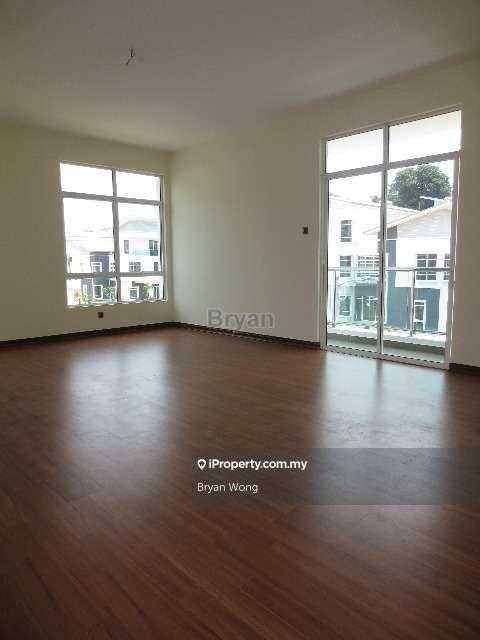 Rumah Berkembar untuk Dijual di Sentosa Heights, Kajang oleh Bryan Wong - iProperty.com.my
