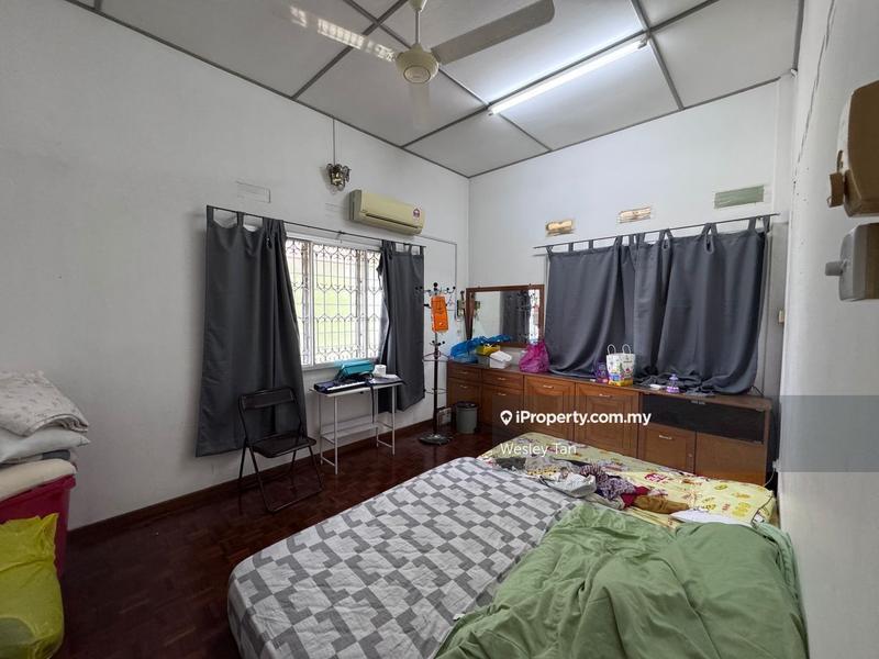 Bungalow House for Sale in Taman Sinn, Ujong Pasir by Wesley Tan - iProperty.com.my