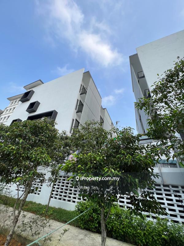 Townhouse for Sale in AmanAra Residensi, Kayu Ara, Petaling Jaya, Kayu Ara by Jordan Teh - iProperty.com.my