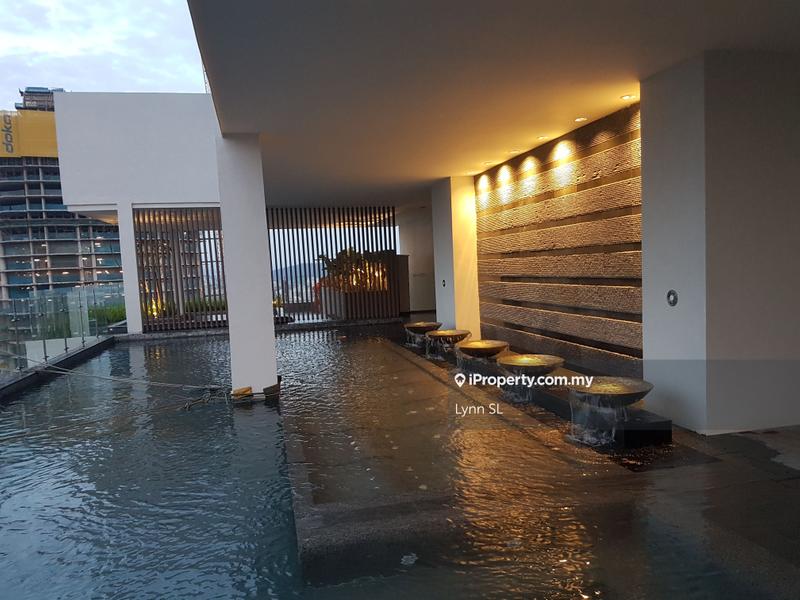 Service Residence for Sale in Vogue Suites One by Lynn SL - Sky Pool - iProperty.com.my
