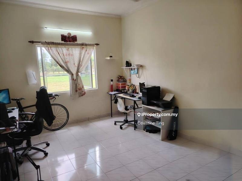 Rumah Bandar untuk Dijual di Country Heights, Kajang oleh Celestine Ting - iProperty.com.my