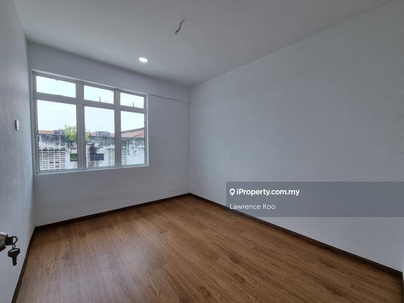 Rumah Berangkai 2 Tingkat untuk Dijual di Taman Bukit Cheng, Cheng oleh Lawrence Koo - iProperty.com.my