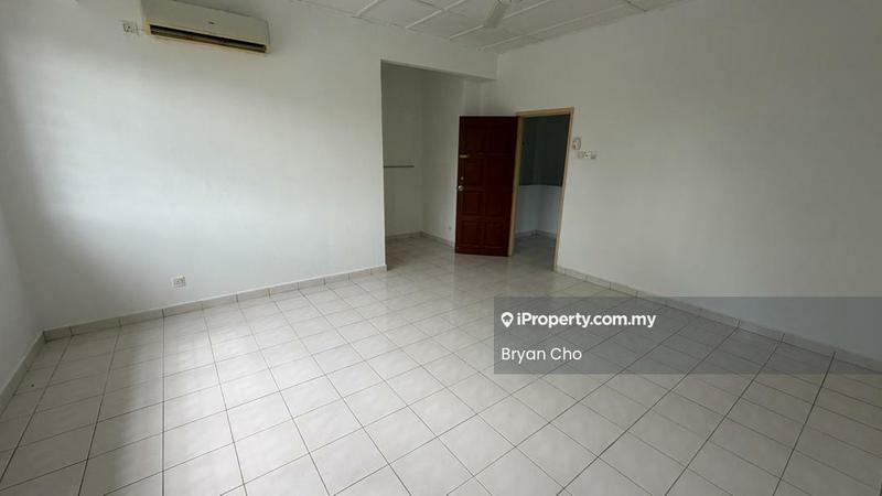 Rumah Berangkai 2 Tingkat untuk Dijual di Taman Prima Saujana, Kajang oleh Bryan Cho - Interior - iProperty.com.my