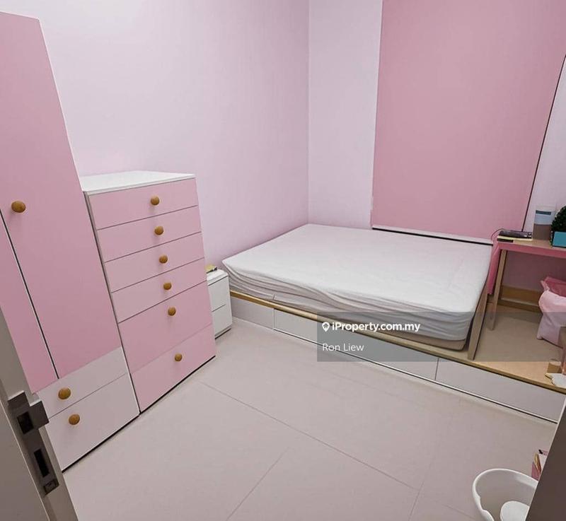 Rumah Bandar untuk Dijual di Taman Bukit Serdang, Seri Kembangan oleh Ron Liew - iProperty.com.my