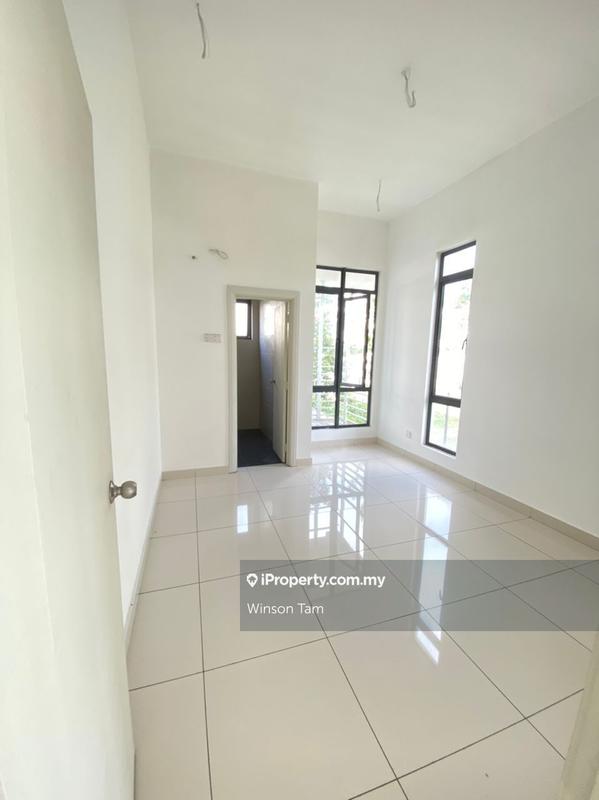 3-storey Terraced House for Sale in Lakeclub Parkhomes Rawang, Rawang by Winson Tam - iProperty.com.my