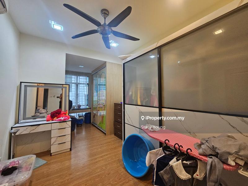 Rumah Teres 3-Tingkat untuk Dijual di Taman Bukit Prima, Cheras oleh Stacy Young - iProperty.com.my