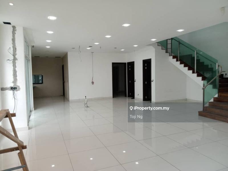 Rumah Berkembar untuk Dijual di Bandar Kinrara Seksyen 1, Bandar Kinrara oleh Toji Ng - iProperty.com.my