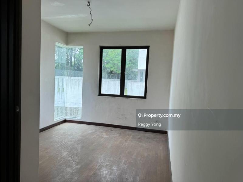 Bungalow House for Sale in Bukit Rahman Putra, Sungai Buloh by Peggy Yong - iProperty.com.my