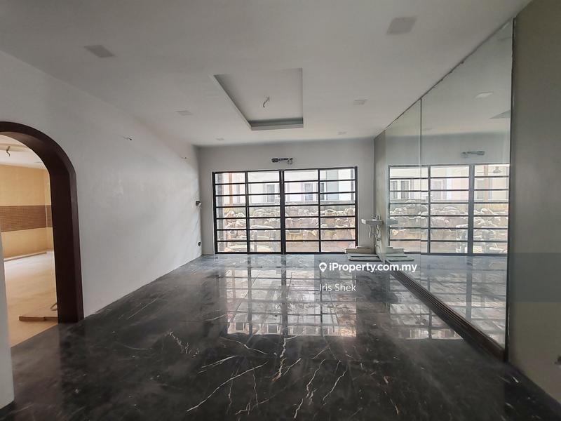 Bungalow House for Sale in Kota Kemuning, Shah Alam by Iris Shek - iProperty.com.my