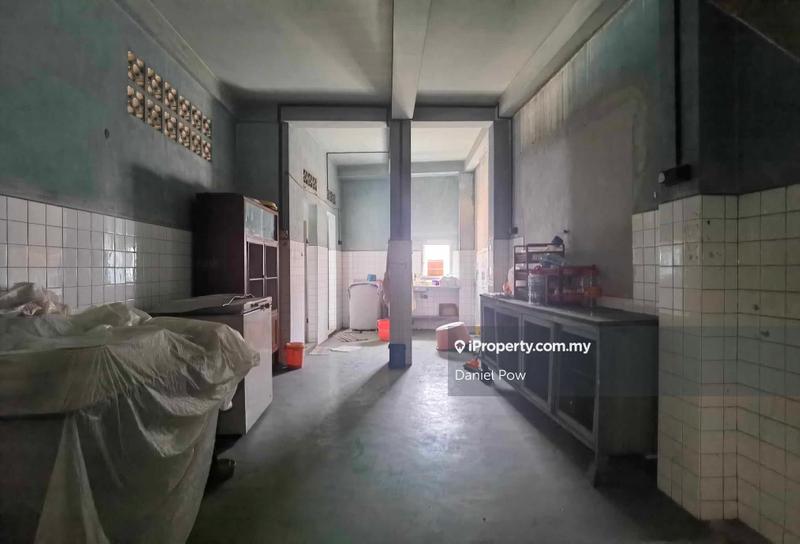 Shop for Sale in Kampung Hulu, Melaka City by Daniel Pow - iProperty.com.my