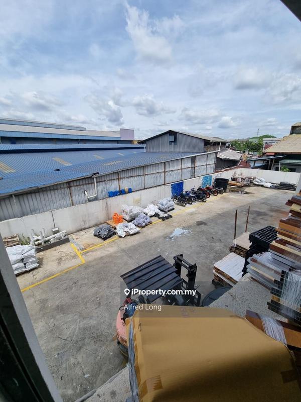 For Rent - Facing Road 4sty Semi-d Commercial Shop , Seri Kembangan