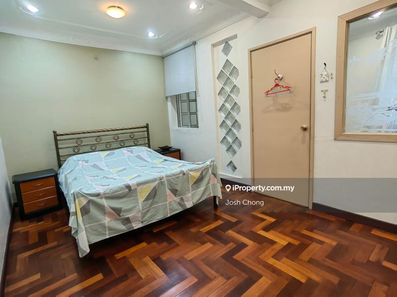 Rumah Berangkai 2.5 Tingkat untuk Dijual di Seksyen 7, Shah Alam oleh Josh Chong - iProperty.com.my