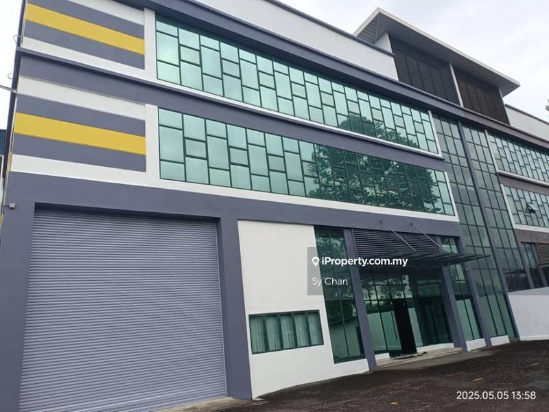 For Rent - Berjaya Industrial Park Shah Alam Sek 32 Semi Detached Factory