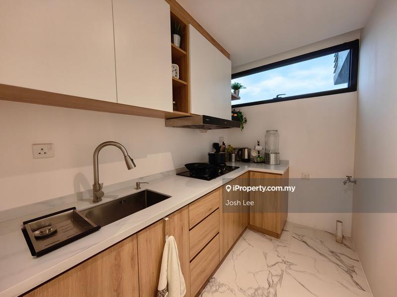 For Sale - Lumi Tropicana