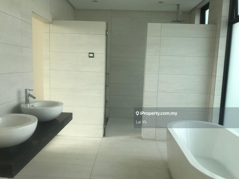 Bungalow House for Sale in Subang Heights, Subang Jaya by Lai Yk - iProperty.com.my
