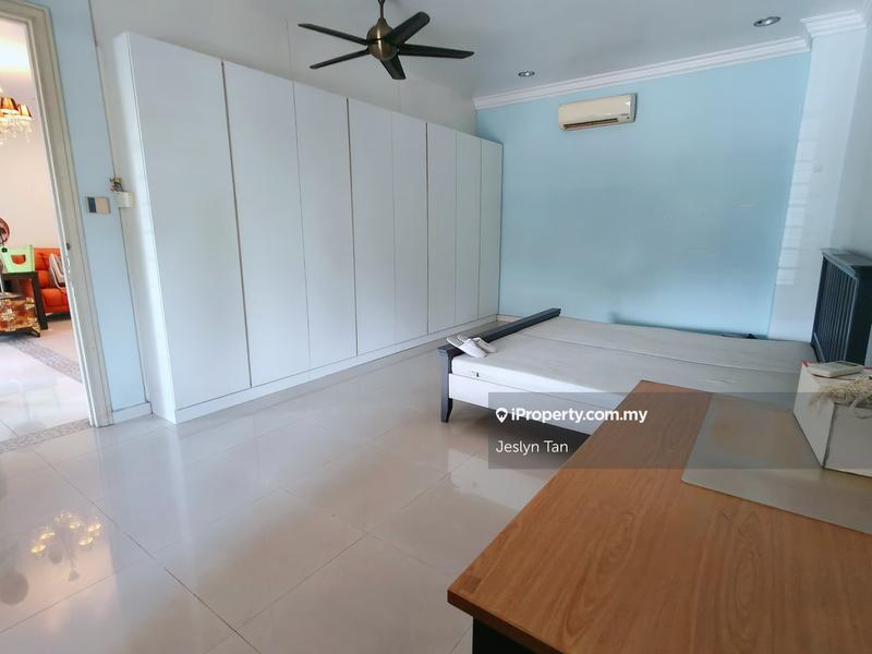 Rumah Berkembar untuk Dijual di Seksyen 9, Kota Damansara oleh Jeslyn Tan - iProperty.com.my