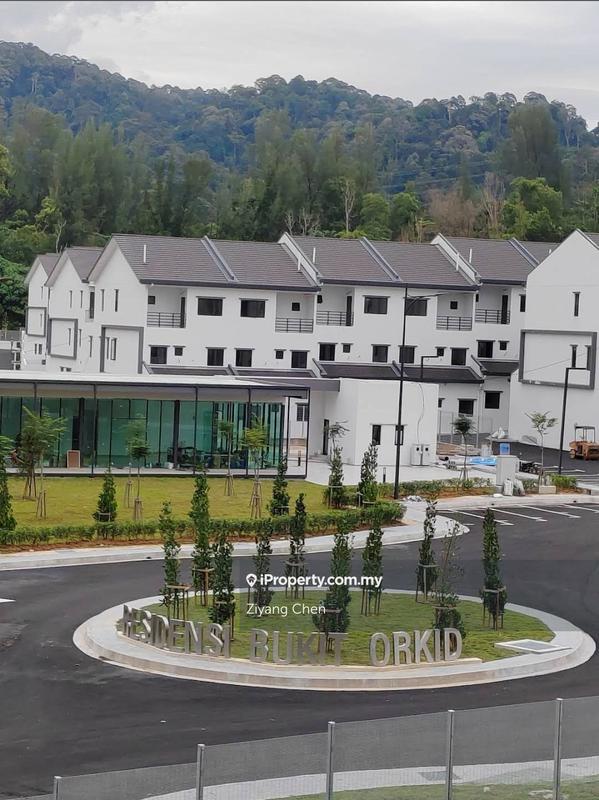 Rumah Teres 3-Tingkat untuk Dijual di Batu 9, Cheras oleh Ziyang Chen - iProperty.com.my