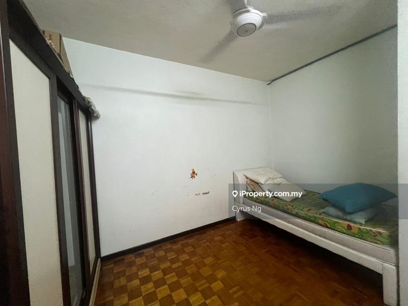 Condominium for Sale in Rose Vista by Cyrus Ng - iProperty.com.my