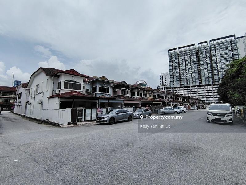 Rumah Teres 2-Tingkat untuk Dijual di Bandar Bukit Tinggi, Klang oleh Kelly Yan Kai Lit - iProperty.com.my