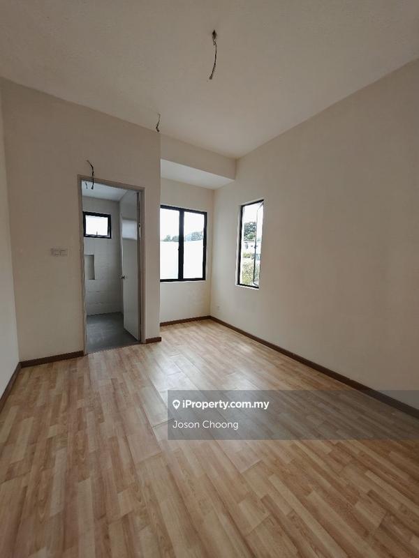 Rumah Teres 3-Tingkat untuk Dijual di Taman Anggun 3, Rawang oleh Joson Choong - iProperty.com.my