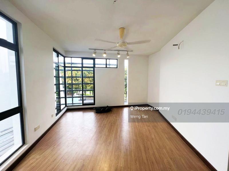 3-storey Terraced House for Sale in Laman Glenmarie, Glenmarie by Weng Tan - iProperty.com.my
