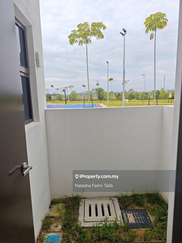 Rumah Teres 2-Tingkat untuk Dijual di Anisa Serenia City, Sepang oleh Natasha Farini Talib - iProperty.com.my