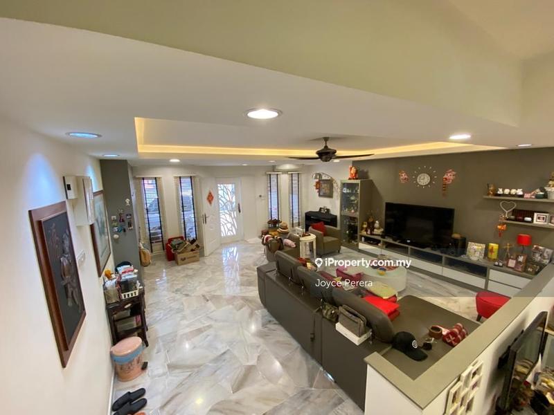 Rumah Teres 2.5-Tingkat untuk Dijual di Bukit Antarabangsa, Ampang oleh Joyce Perera - iProperty.com.my