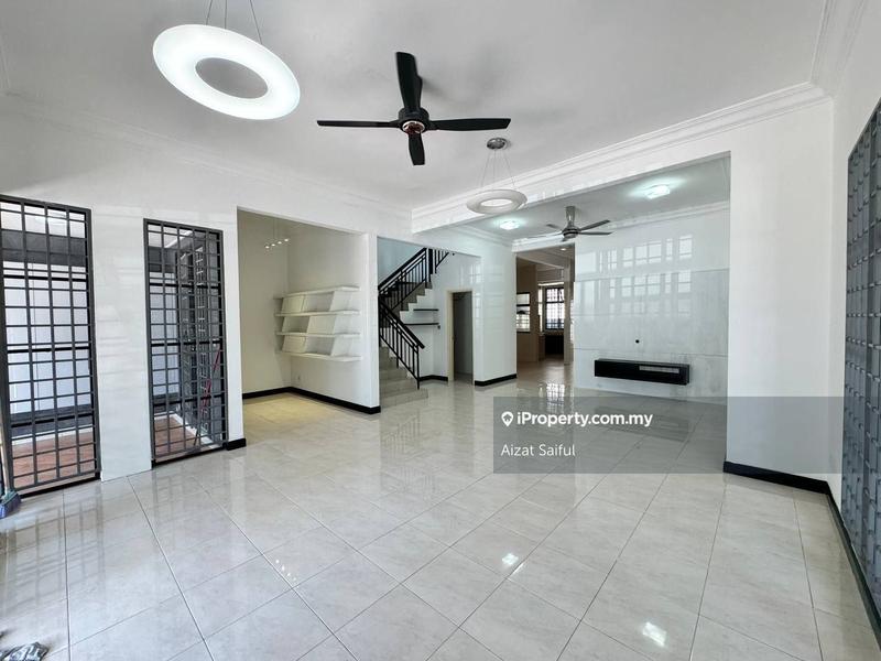 Rumah Teres untuk Dijual di Bukit Jelutong, Shah Alam oleh Aizat Saiful - iProperty.com.my