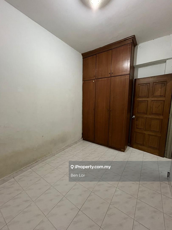 Flat for Sale in Pusat Bandar Puchong by Ben Lor - iProperty.com.my