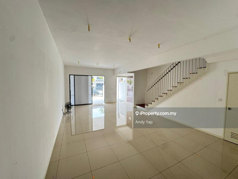 Rumah Teres untuk Dijual di Kota Emerald, Rawang oleh Andy Yap - iProperty.com.my