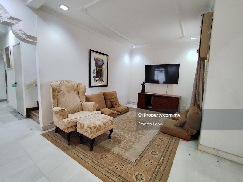 Bungalow House for Rent in Bandar Country Homes, Rawang by Francis Leow - iProperty.com.my