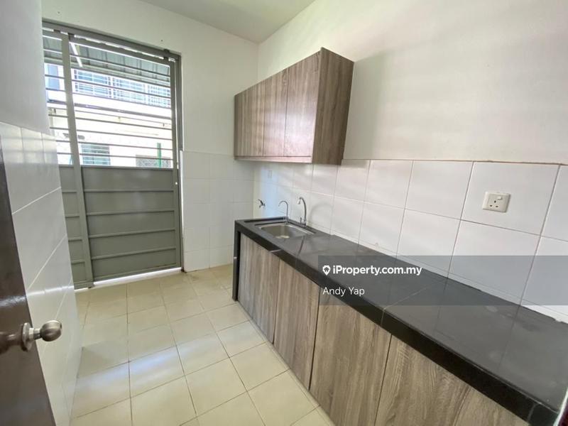 Rumah Teres 3-Tingkat untuk Dijual di Bandar Country Homes, Rawang oleh Andy Yap - iProperty.com.my