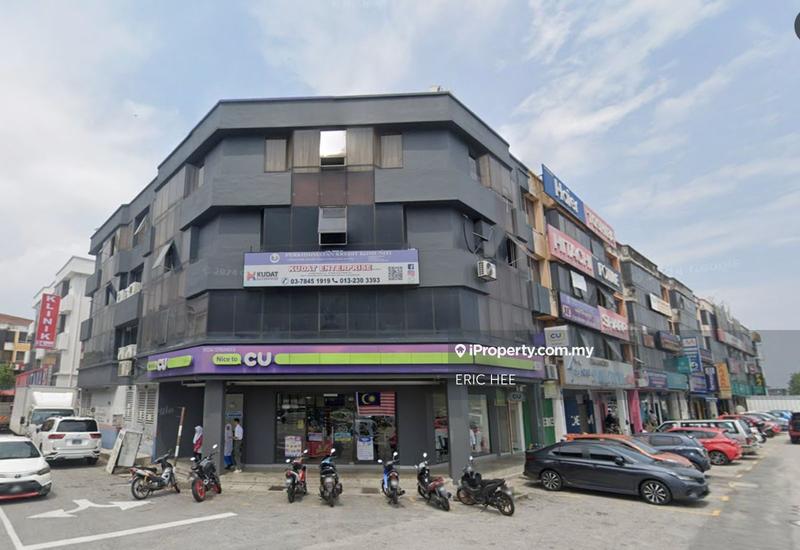 Shop for Sale in Taman Subang Perdana, Sungai Buloh by ERIC HEE - iProperty.com.my