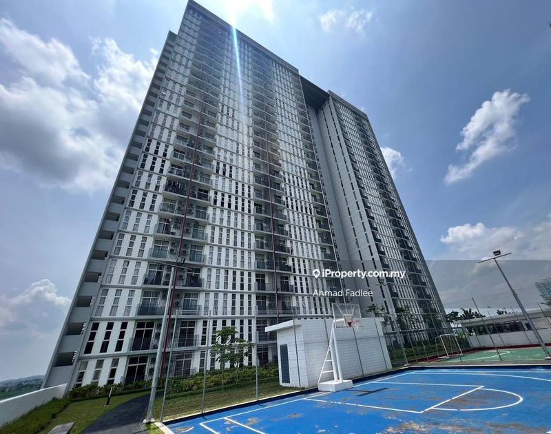 For Sale - Lakefront Homes