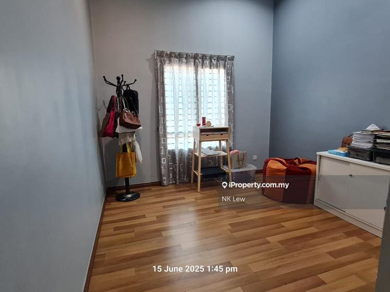 Kondominium untuk Dijual di Bayan Villa, Seri Kembangan oleh NK Lew - iProperty.com.my