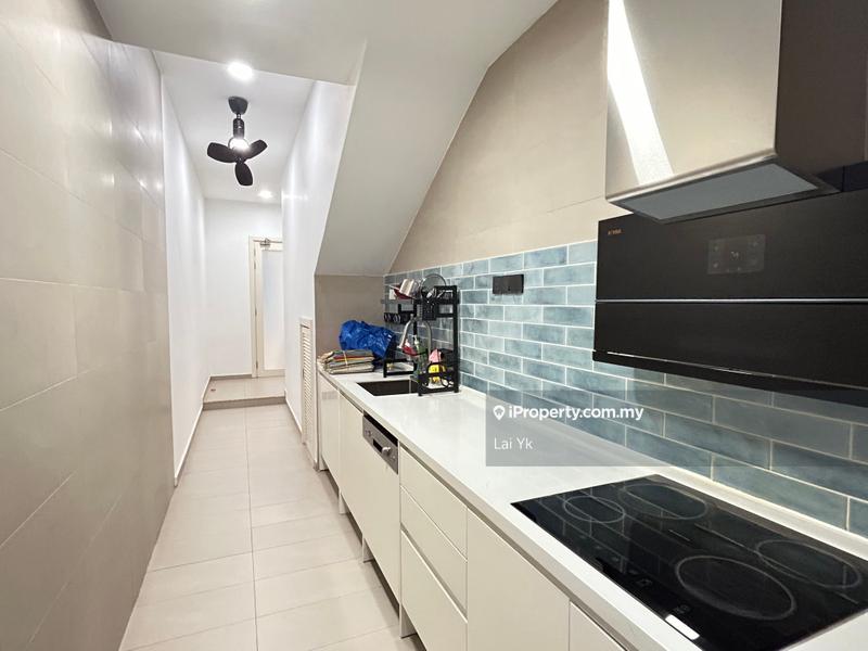 Rumah Berangkai 3 Tingkat untuk Dijual di Putra Heights, Subang Jaya oleh Lai Yk - iProperty.com.my
