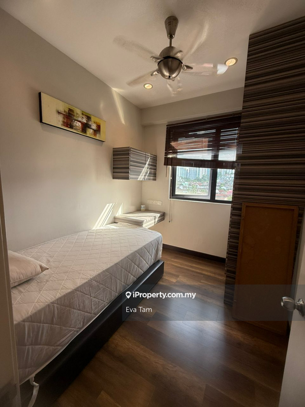 Kondominium untuk Dijual di Residence 8 oleh Eva Tam - iProperty.com.my