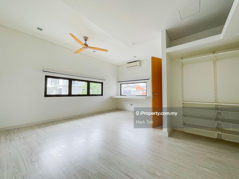 Bungalow House for Sale in Subang Heights, Subang Jaya by Mark Toh - iProperty.com.my