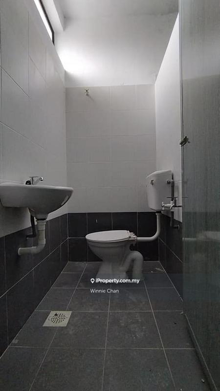 Warehouse for Sale in Jelapang  1.5 Storey Terrace Factory, Ipoh by Winnie Chan - iProperty.com.my